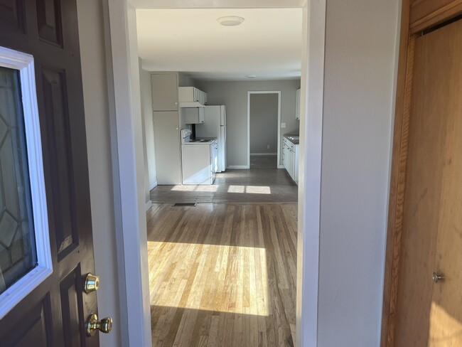 Photo - 724 Silver St