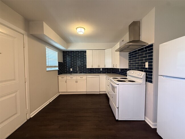 Photo - 1824 Thonig Rd Unit 11