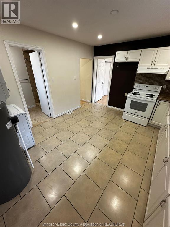 Photo - 819 Frank Ave