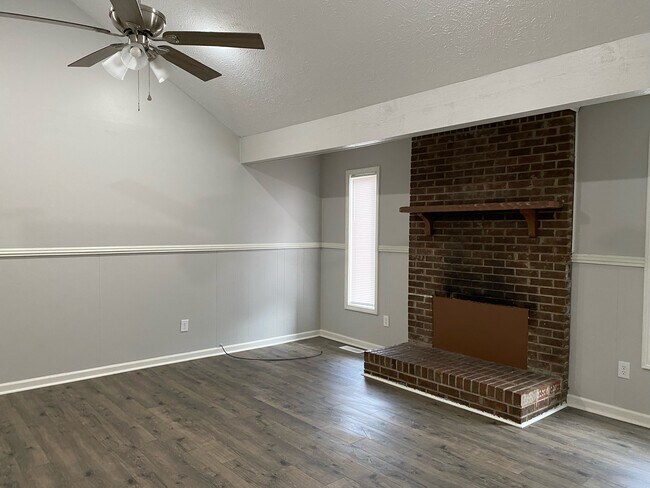 Photo - 146 Smithfield Dr