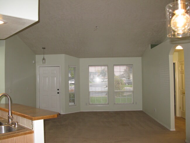 Photo - 2020 E Laguna Ave