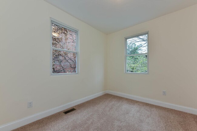 Photo - 3108 Brighton St