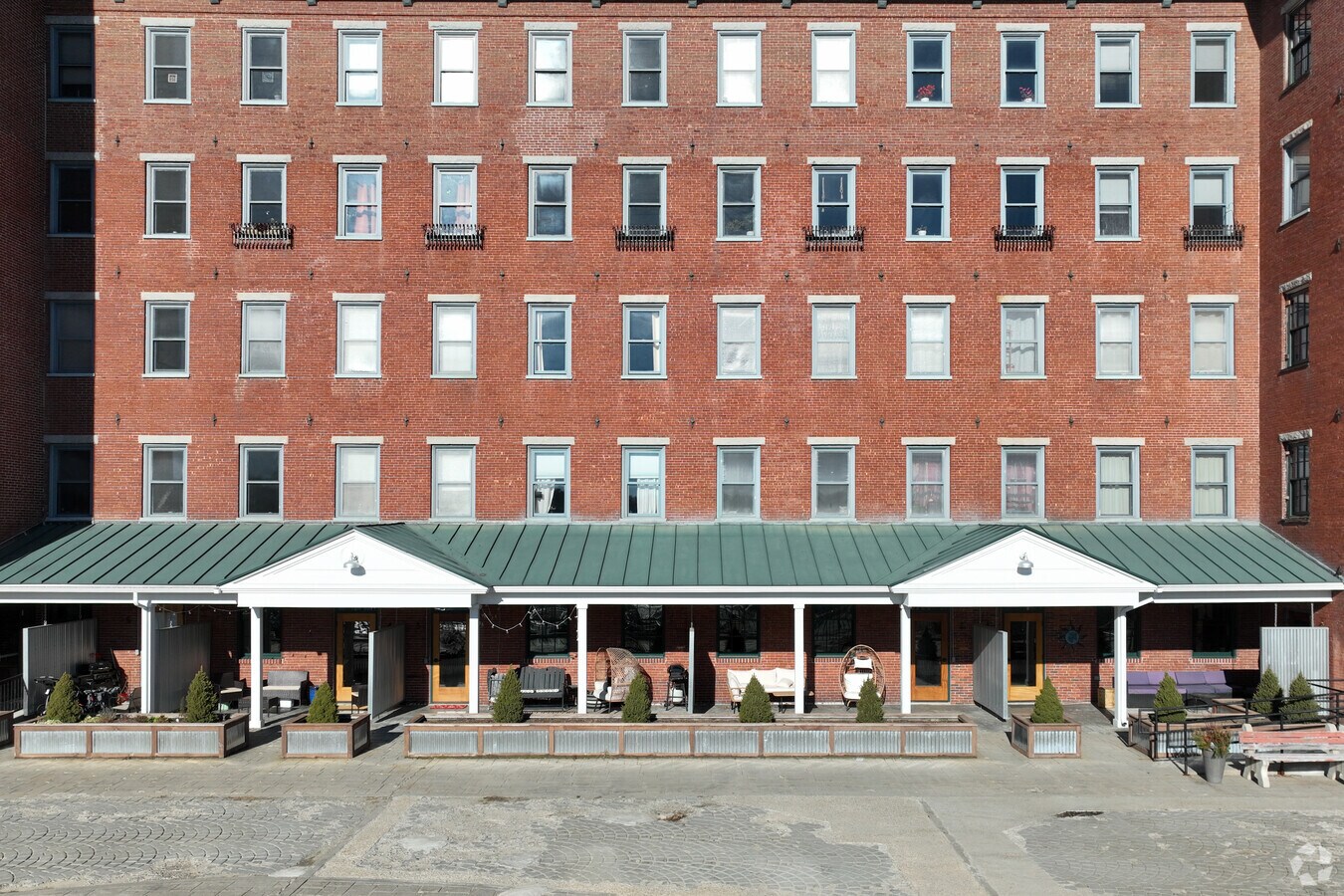 Photo - Island Terrace