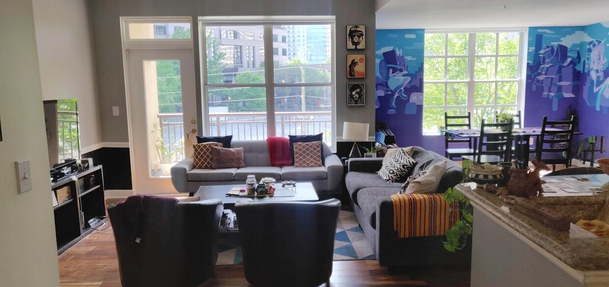 Photo - 1101 Juniper St NE (Atlanta, GA)