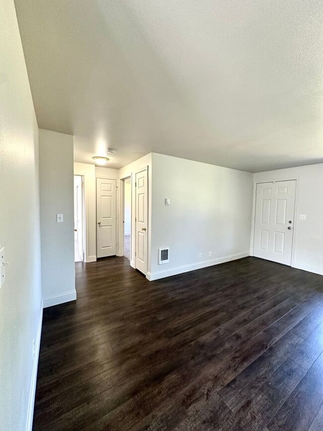 Photo - 1618 SW Lava Ave Unit L1618-9