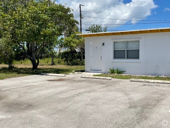 Building Photo - 3137 Avenue J Unit 6 Rental