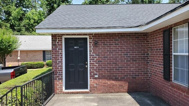 Building Photo - 1081 Micha Way