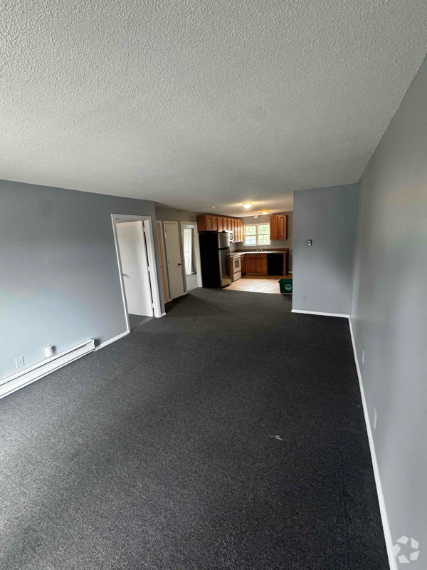 Building Photo - 12 -12A Hartford Tpke Rental