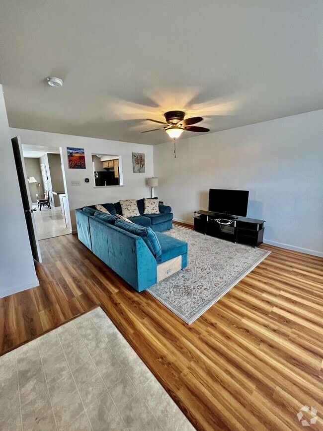 Building Photo - 132 Hawks Run Rental