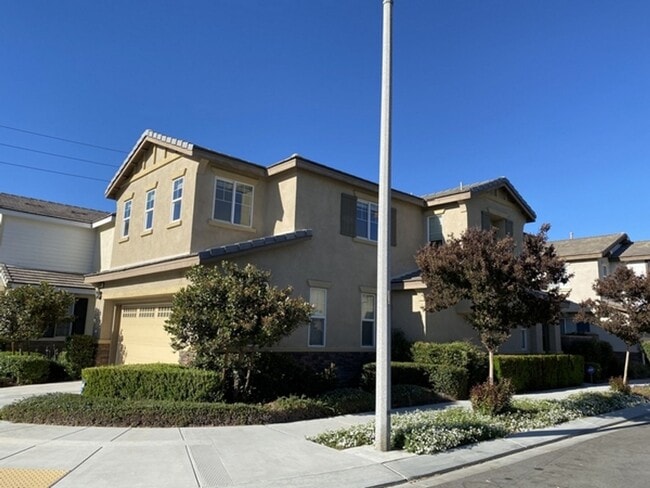 Photo - Beautiful large 3 bedroom home in Eastvale!