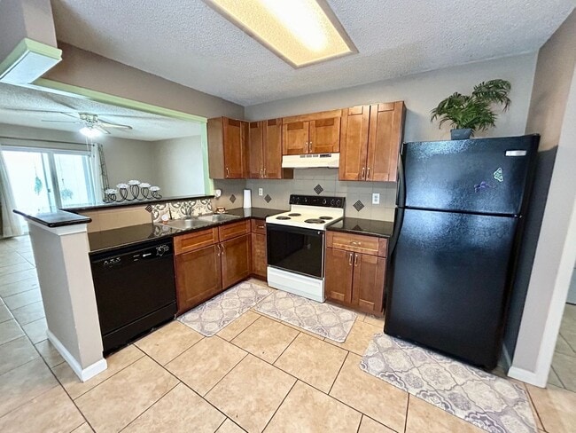 Photo - 3BED/2BATH Home For Rent Near Steubing Ranch! Available Now!