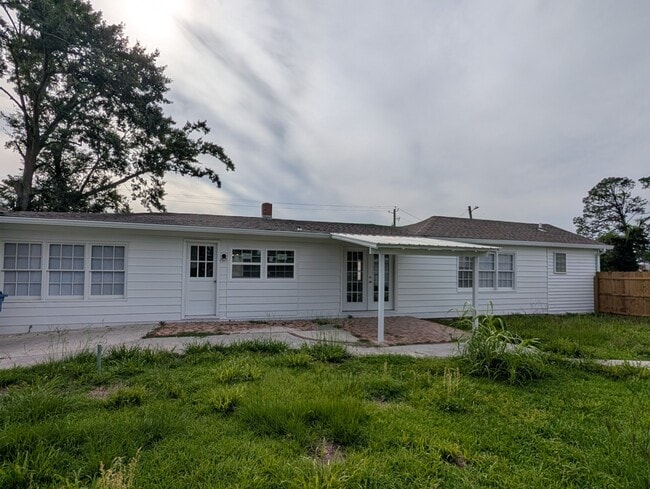 Photo - 1002 Church St