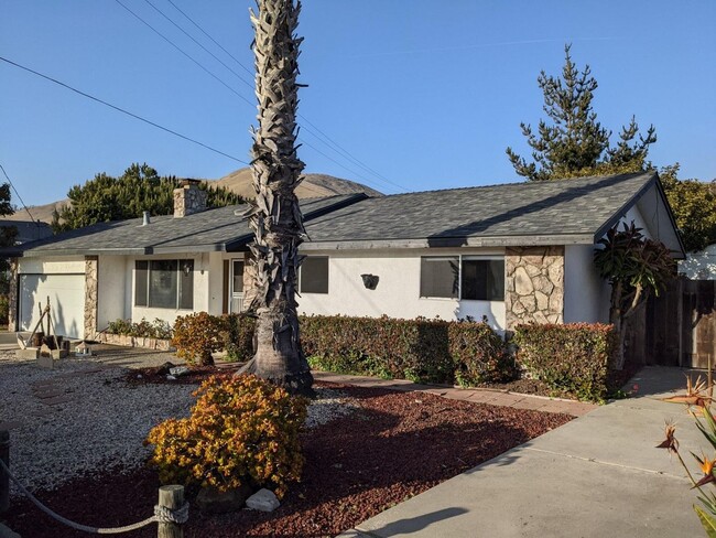 3 bedroom, 2 bath home in the desirable be... - 3 bedroom, 2 bath home in the desirable be...