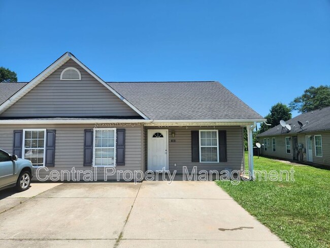 Photo - 506 Seays Crest Dr