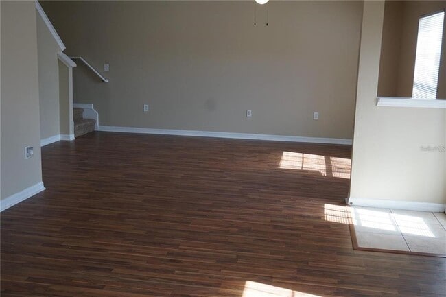 Photo - 230 Belvedere Way