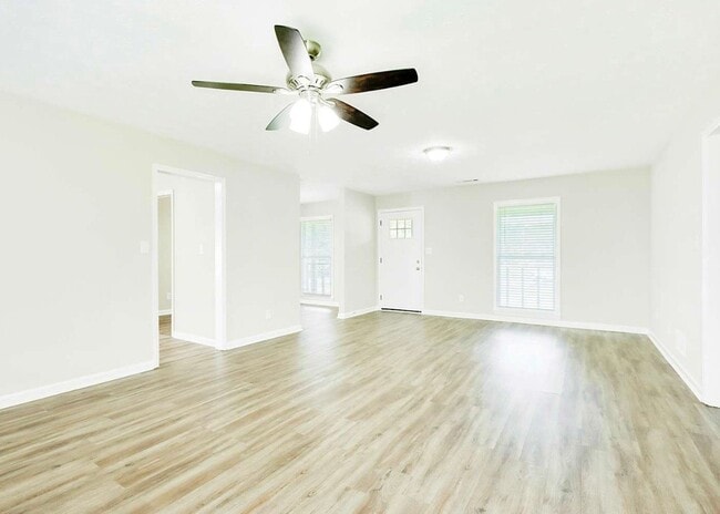 Photo - 65 Salem Meadow Dr