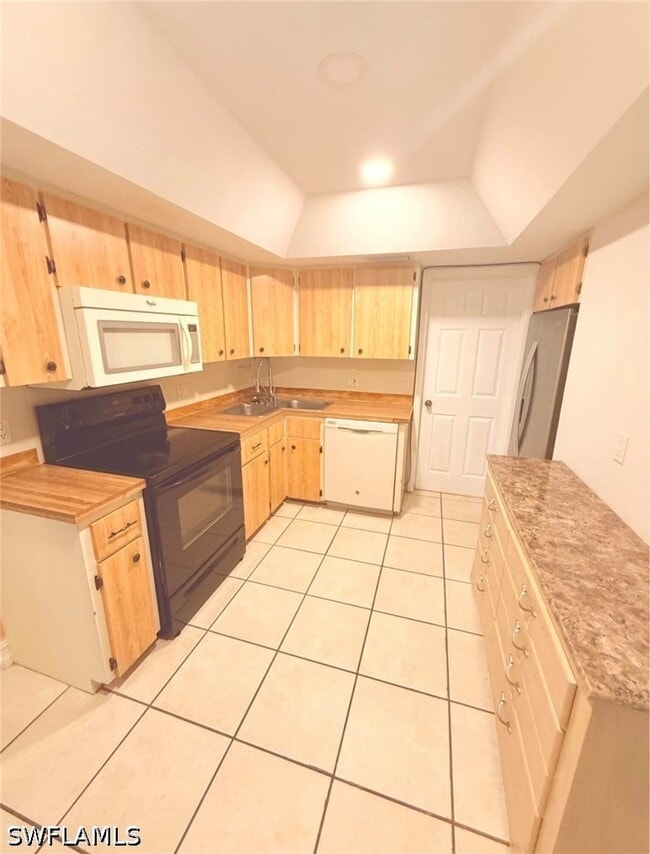 Photo - 250 10th St NE