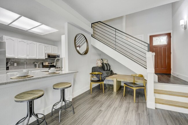 Photo - 2010 Jones Rd