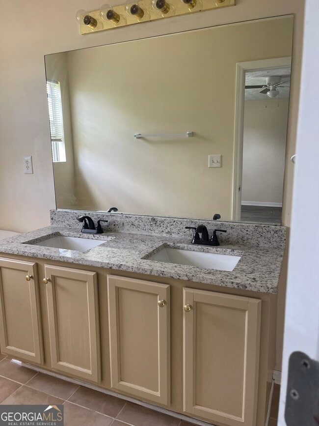 Photo - 5759 Cedar Croft Ct