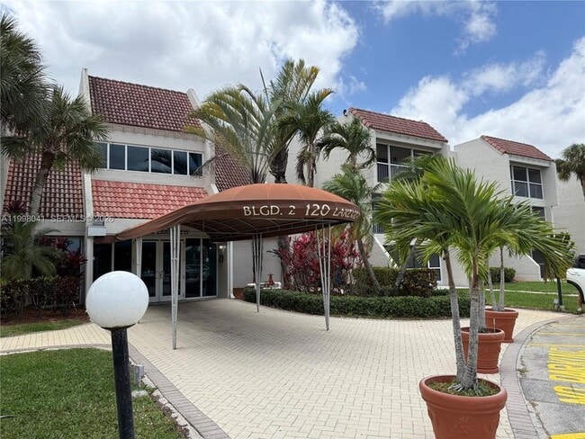 Photo - 120 Lakeview Dr Unit 209