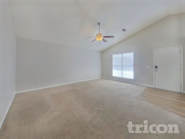 Photo - 337 White Gables Dr