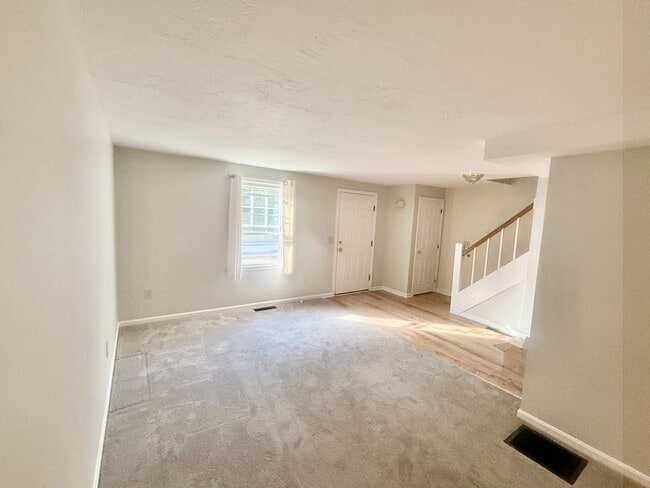 31 Summer St Unit 2