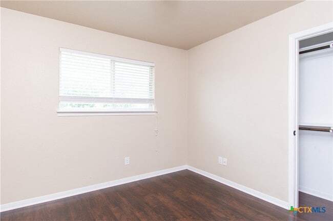 Photo - 1102 Grace Point Dr