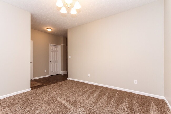 Photo - 5123 Coloma Ct