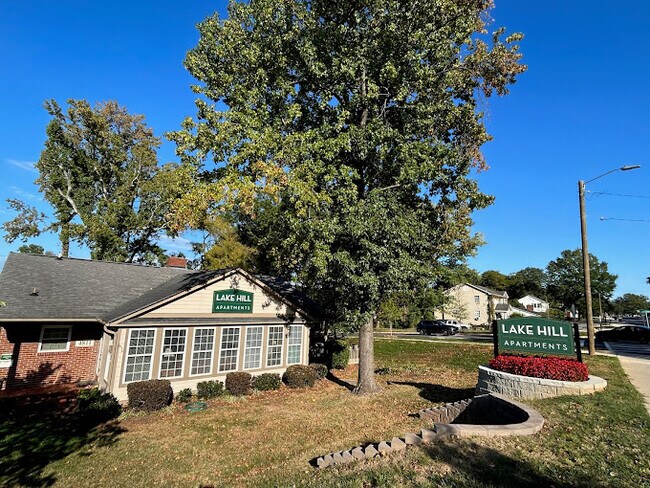 Lake Hill Leasing Office
