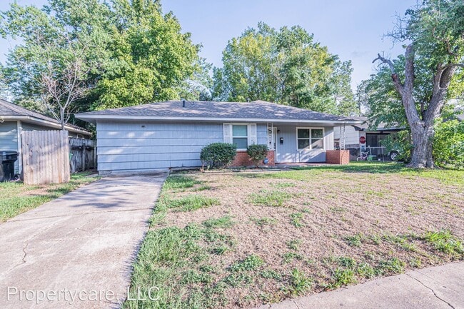 3 br, 1 bath House - 9910 Carmalee St. - 3 br, 1 bath House - 9910 Carmalee St.