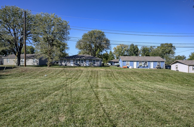 6106 E 153 Terrace Unit B