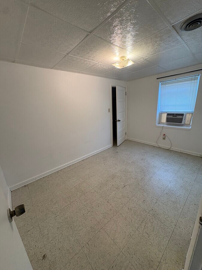 Photo - 29 S Main St Unit 3