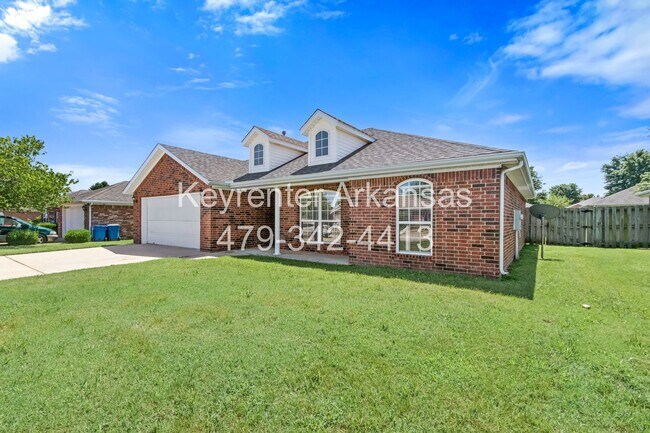Photo - Great Location 3 Bedroom in Bentonville!