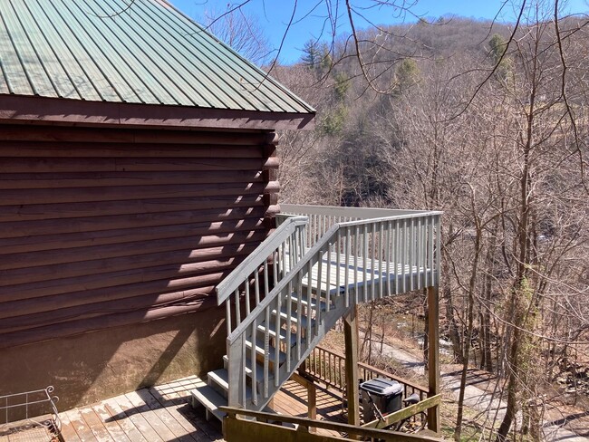 Photo - 182 Alpine Acres Rd Unidad 182 Alpine Acres Road - Lower