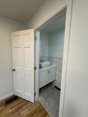 Photo - 4 Hilton St Unit b