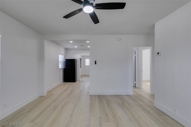 Photo - 254 W Basic Rd