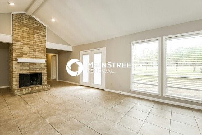 4 Bedroom Pet-Friendly Home in Houston, TX with Main Street Renewal