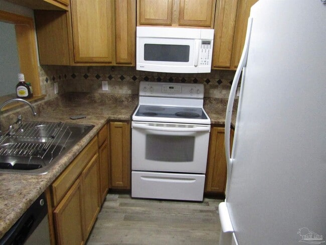 Photo - 1305 Foxborough Dr