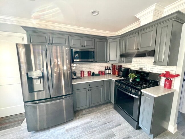 Photo - 87 S Whittlesey Ave Unit 1