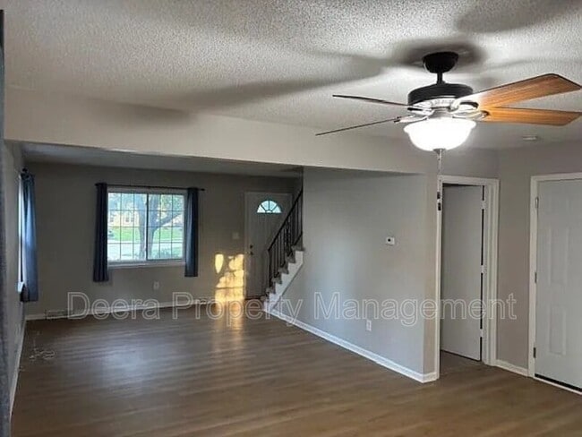 Photo - 9616 Hadley Dr