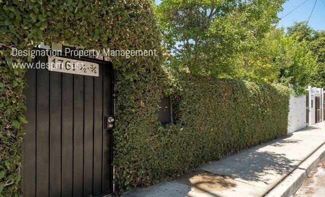 Photo - Griffith Park Blvd. Unit 1761 3/4