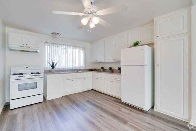 2 habitaciones, 1 baño - 800 pies cuadrados - Serrano Apartments