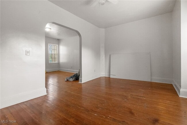 Photo - 15416 Waterloo Rd