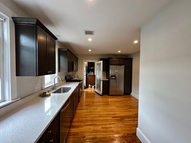 Photo - 20 Harrington St Unit 2
