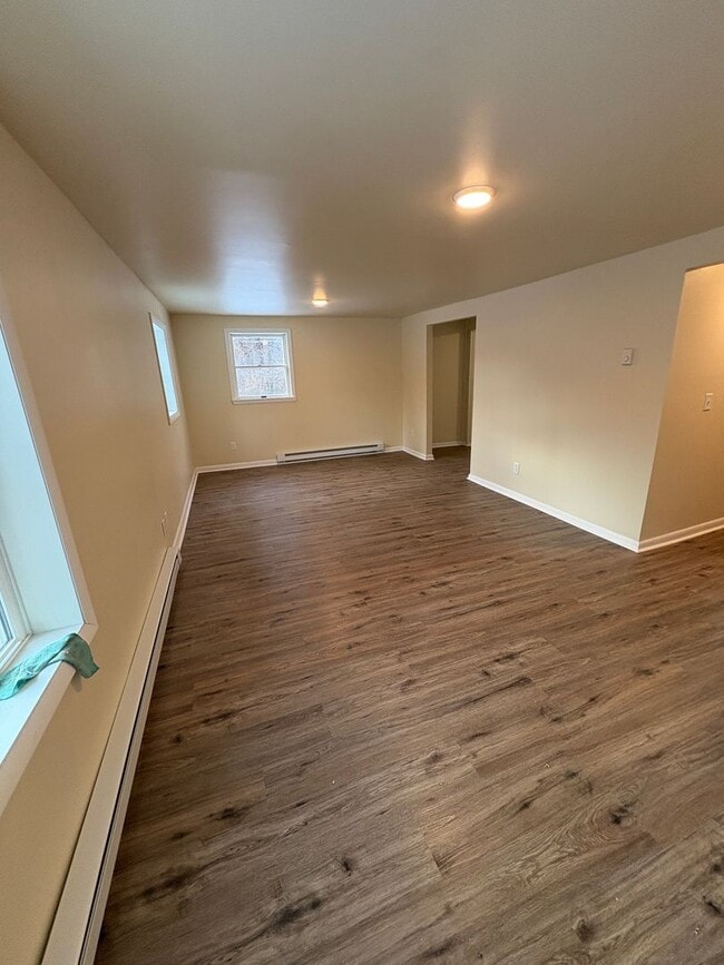 Photo - Large 3 bedroom house in Candensis!