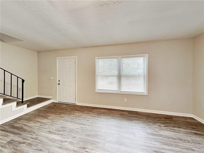 Photo - 1829 Whitehall Forest Ct SE