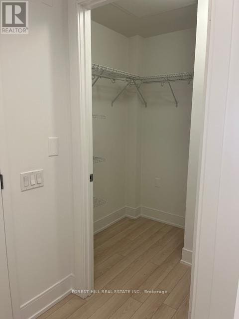 Photo - 310 Tweedsmuir Ave