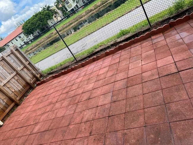 Photo - 3705 NE 4th St