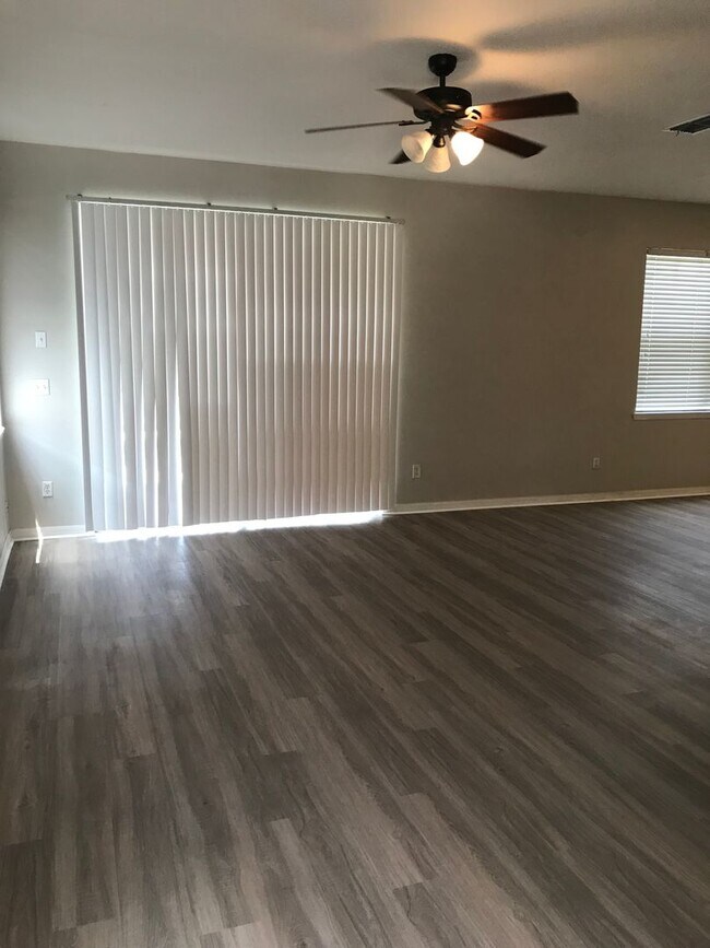 Photo - 1893RRD(100) Unit 1893RR