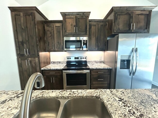 Photo - Water included - 1 Bed 1 Bath Near Downtown Rogers